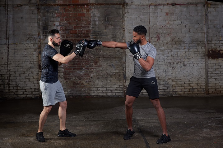 Quelles sont les différences entre la boxe anglaise et la boxe française ?